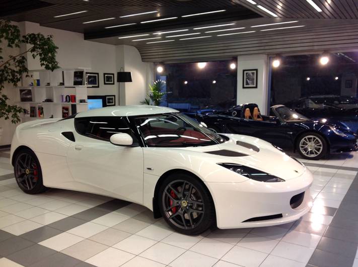 More information about "Lotus Makes Tracks To The Metropolis Of Milan"