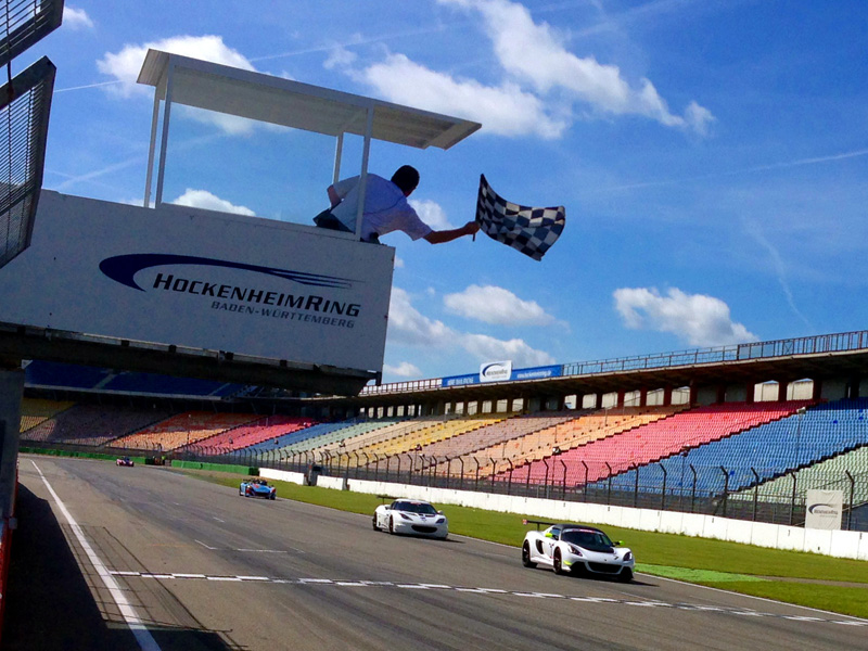 More information about "Walker Headlines V Festival At Hockenheim"
