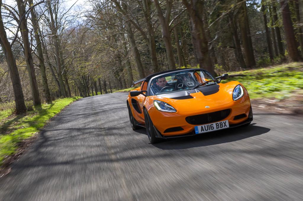 More information about "Landmark Lotus Elise Receives Autocar Readers’ Champion Award"