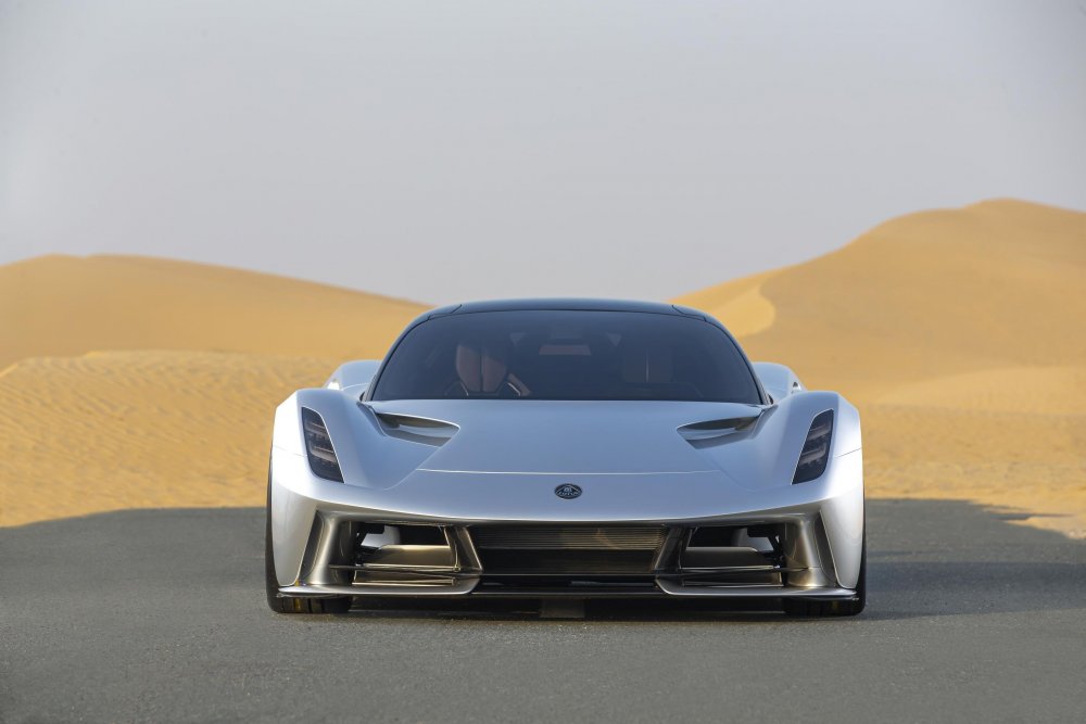 Lotus Evija UAE - 3.jpg