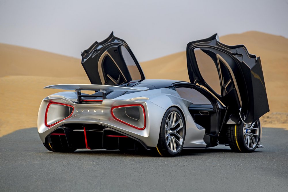 Lotus Evija UAE - 6.jpg