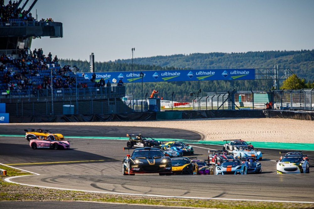 LCE-Nurburgring-09.2019-Field-V6-211.jpg