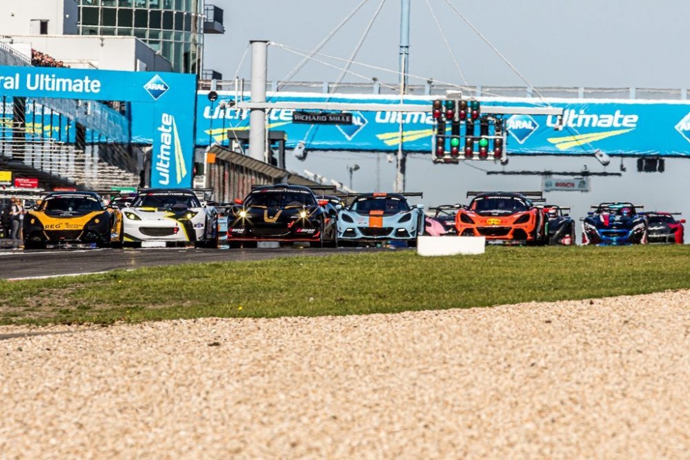 LCE-Nurburgring-09.2019-Race-One-Field.jpg