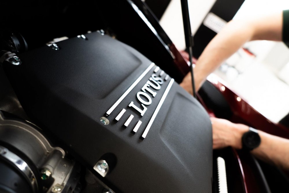 Lotus slashes servicing costs2.jpg