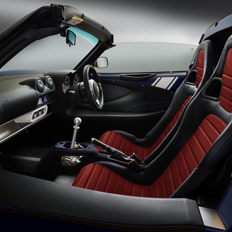 Elise Classic Heritage4c.jpg