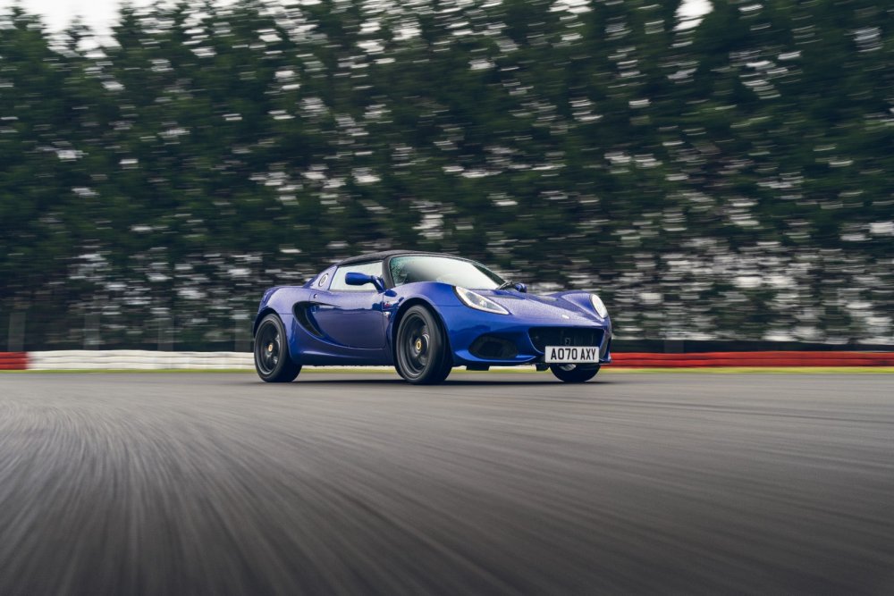 Lotus-Elise-Sport-240-Final-Edition_64 (Large).jpg