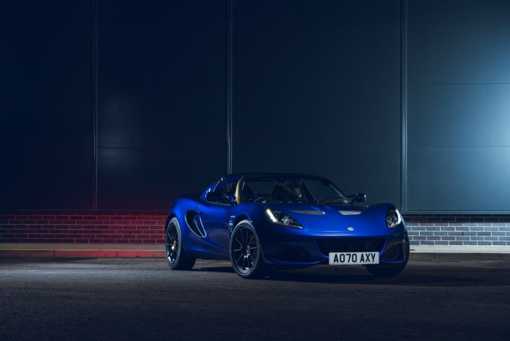 Lotus-Elise-Sport-240-Final-Edition_90 (Large).jpg