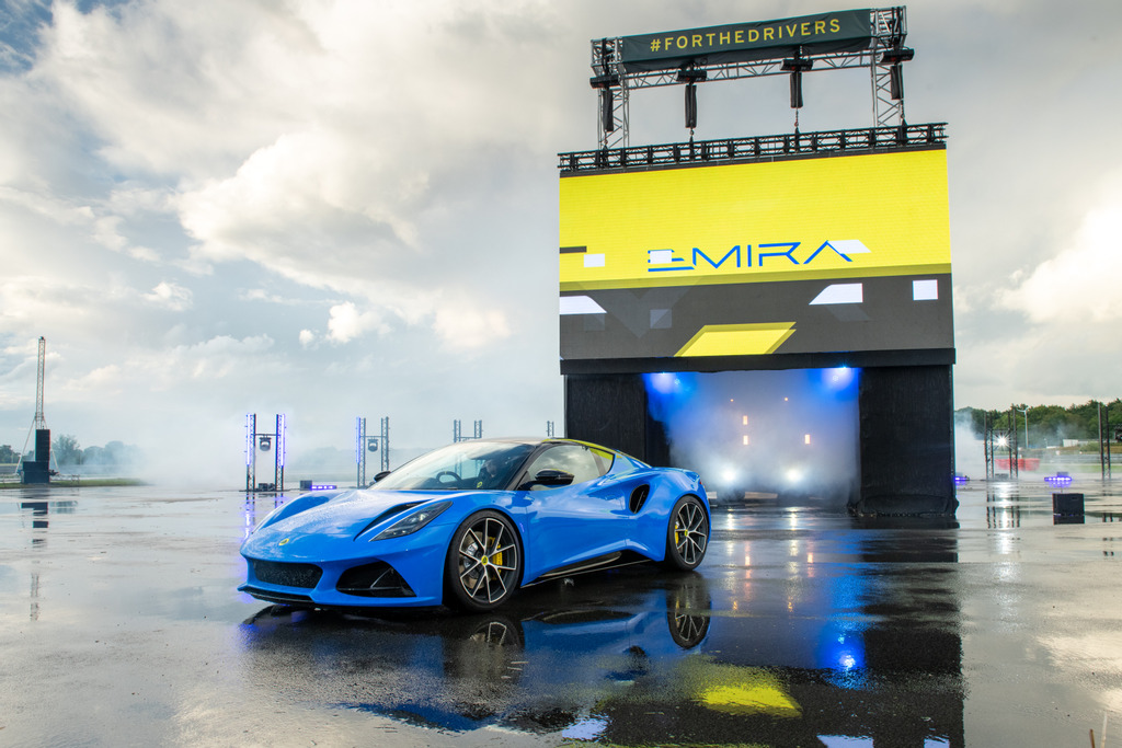 More information about "Lotus Emira: All-new Sports Car ‘unboxed’ in Live World Premiere From Re-born Hethel Hq"