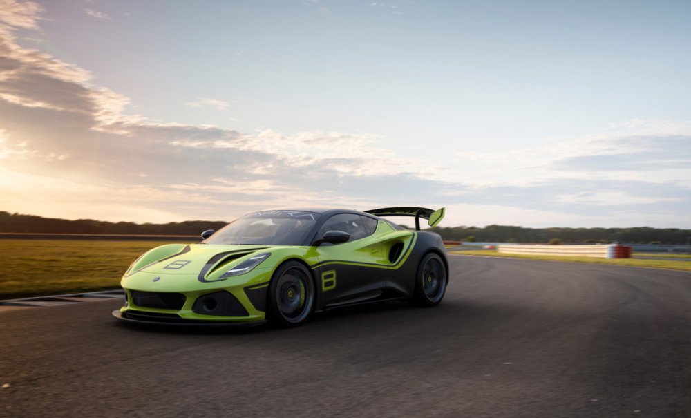 Lotus-Emira-GT4_1.jpg