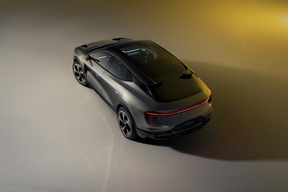 06_Lotus_Eletre-_EXT_Studio_Silver_HighRear34.jpg