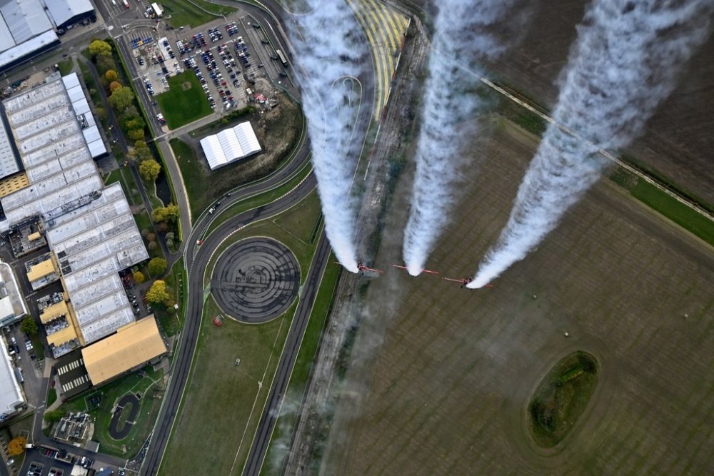 Blades-Aerial-Evija-Fittipaldi-14.jpg