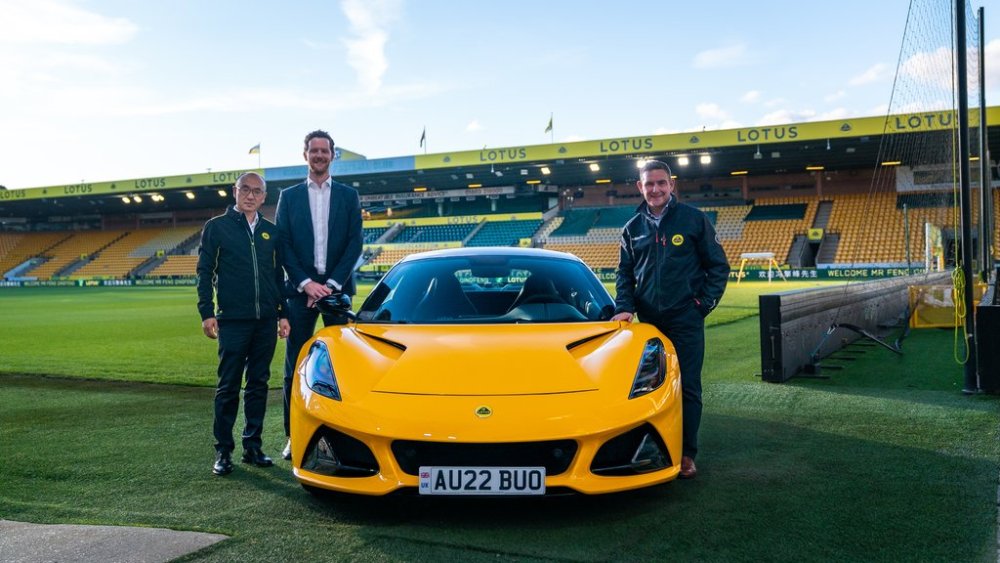 Lotus_NCFC_Visit_Qingfeng-Feng_Sam-Jeffery_Matt-Windle-1.jpg
