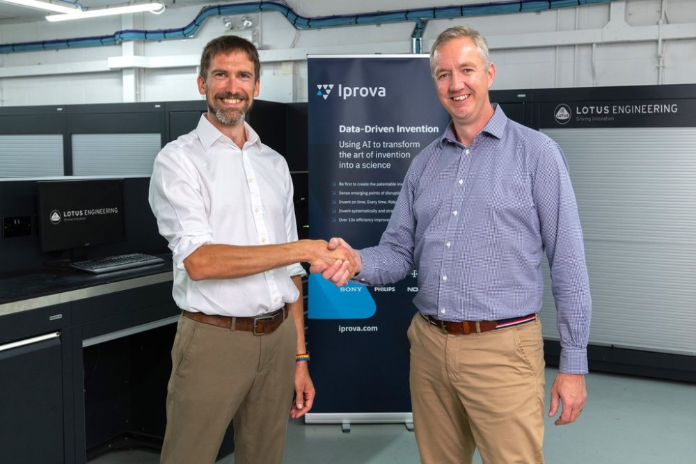 Phil-Catton-Partnerships-Manager-Iprova-l-and-Mark-Stringer-Commercial-Director-Lotus-Engineering-r.jpg