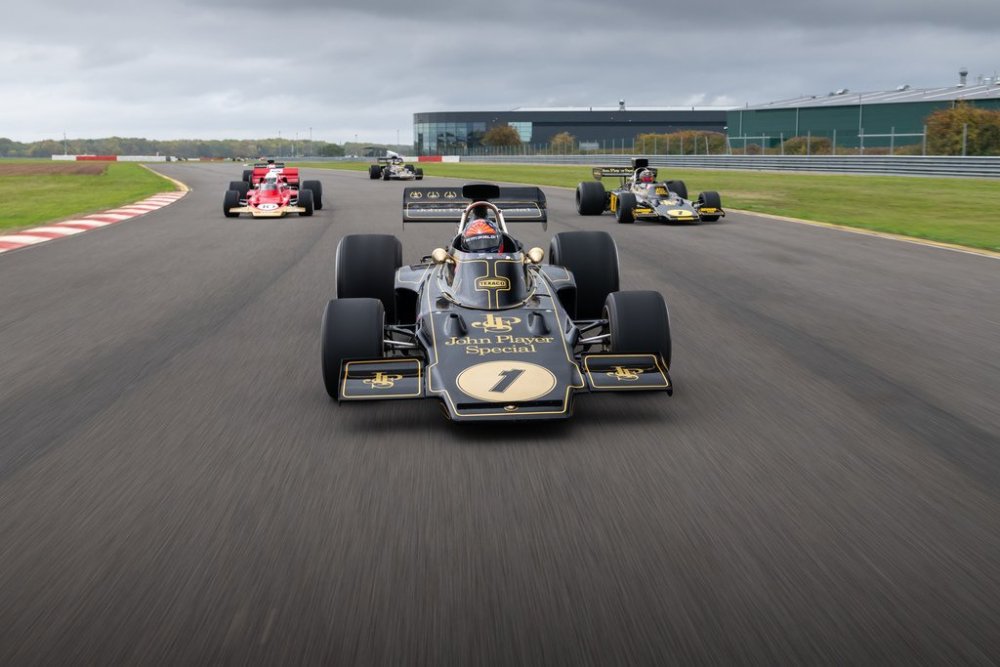 Type-72_Parade-Lap-12.jpg