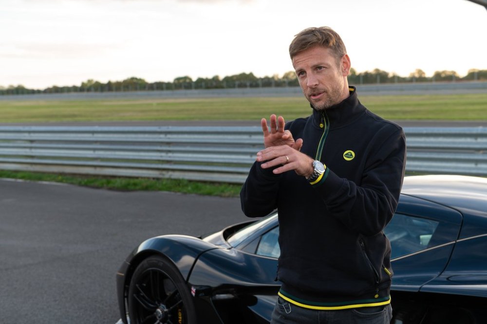 _LOT7490-Z6-Jenson_Button_BTS.jpg