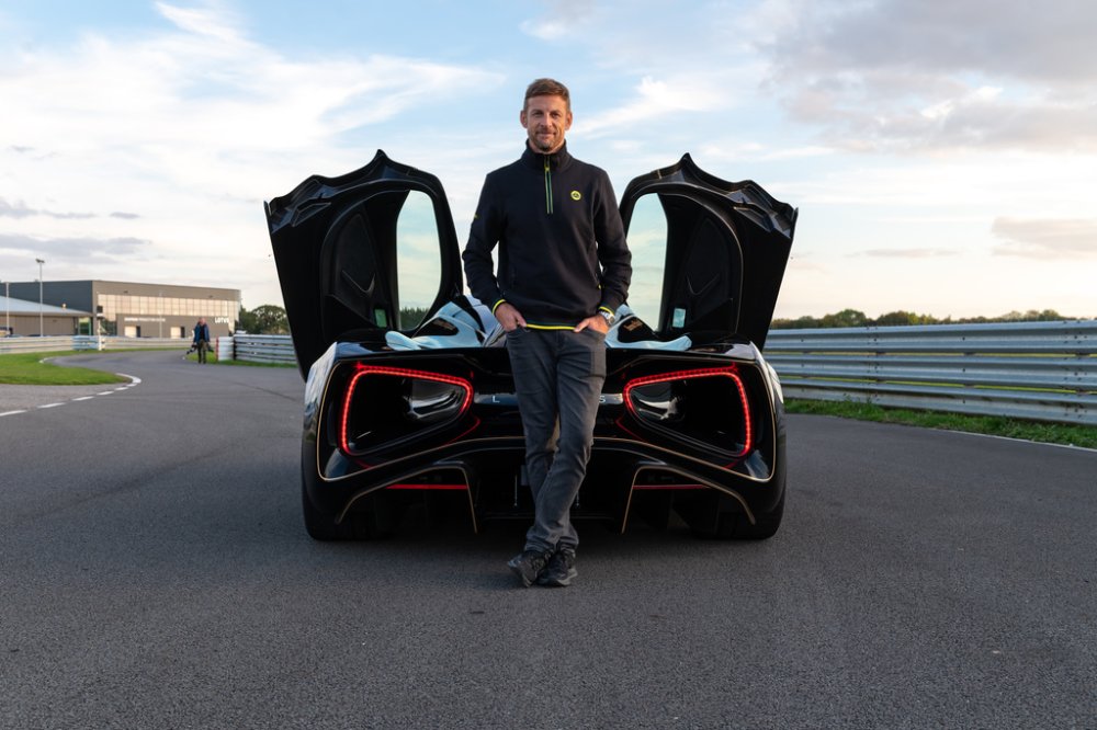 Jenson-Button_Evija-Fittipaldi_3.jpg