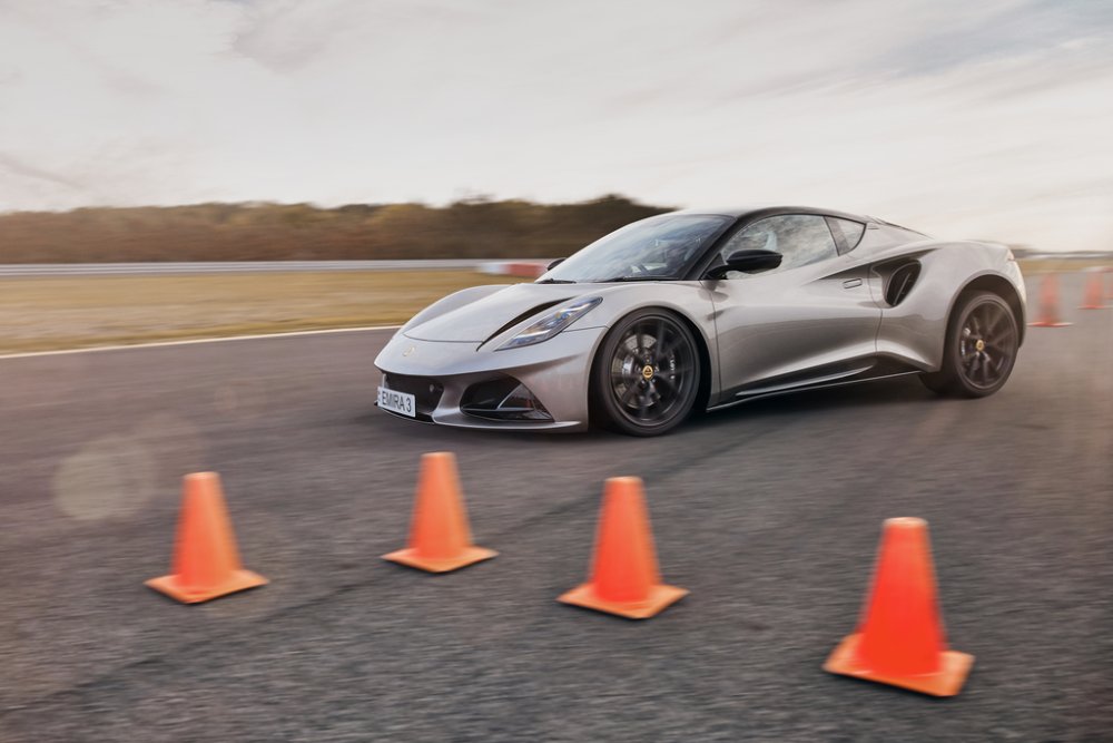 LOTUS_ACADEMY_17.jpg