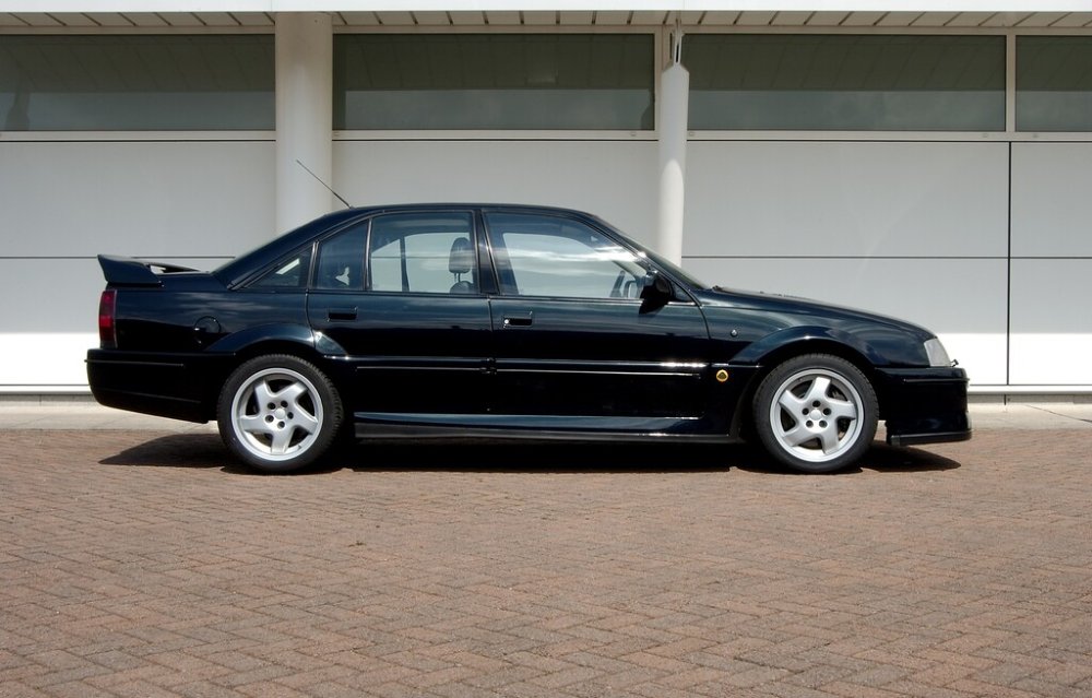 Lotus-Carlton.jpg