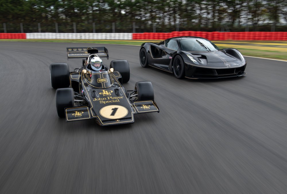 Lotus-Evija-Fittipaldi_Type72.jpg