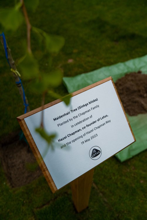 Tree-Plaque-Hazel-Chapman-Way-Dedication-19-May-2023-1.jpg