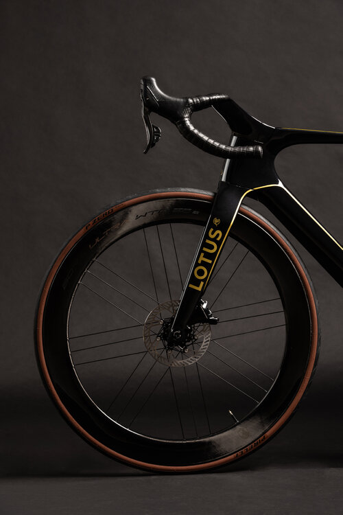 007-TYPE-136---FE-EXCLUSIVE-DETAIL-SHOT.jpg
