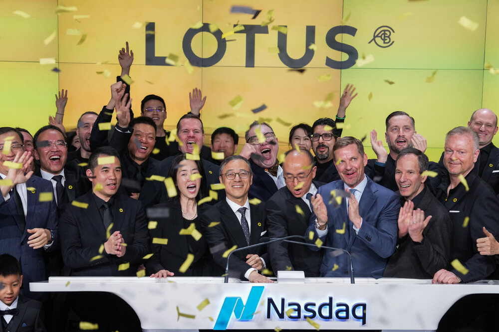 Lotus-Technology-Celebrates-Public-Listing-On-Nasdaq.jpg