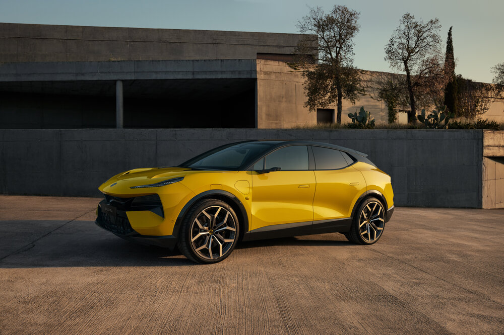 Lotus-Technology-Reports-Unaudited-Fourth-Quarter-and-Full-Year-2023-Financial-Results.jpg