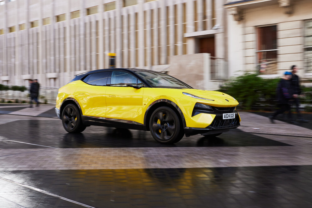 08_10_24_Lotus_Uber_047.jpg