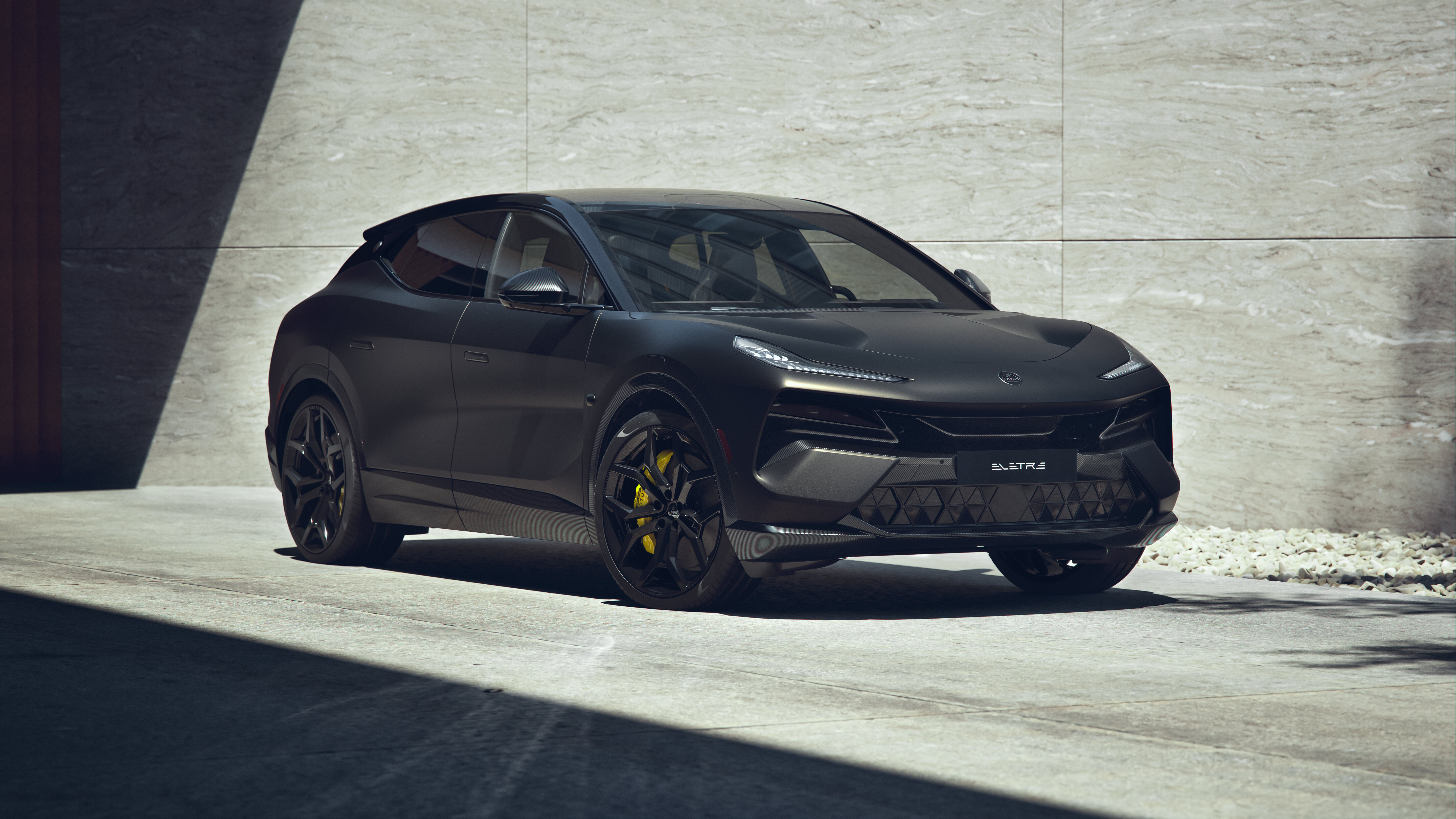 More information about "Lotus Launches New Eletre Carbon and Luxury Bespoke Service in North America"