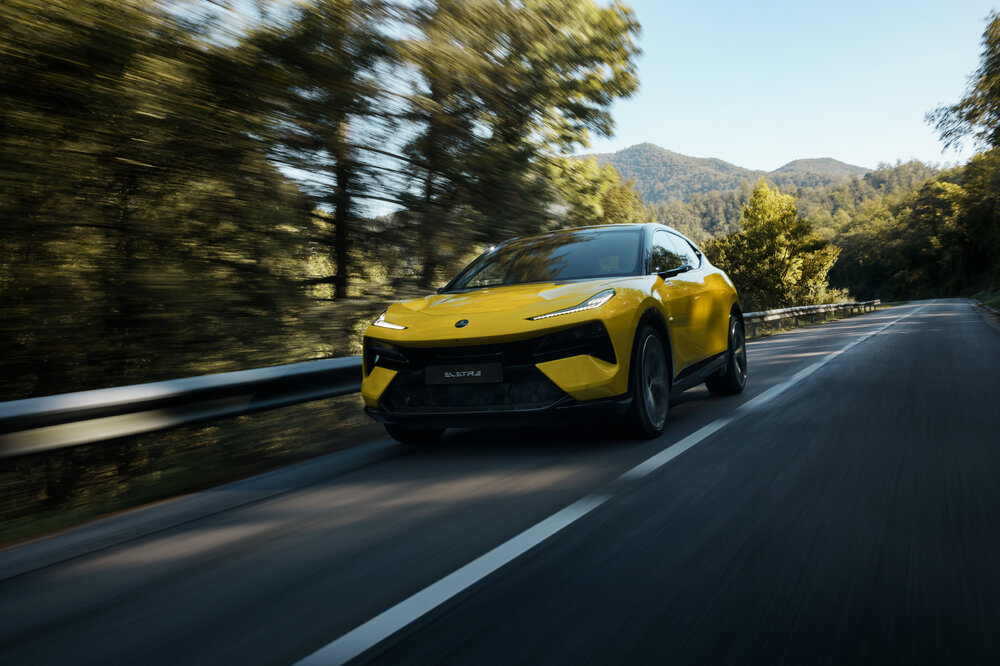 Lotus_Eletre_Image_Dynamic-4_141024.jpg