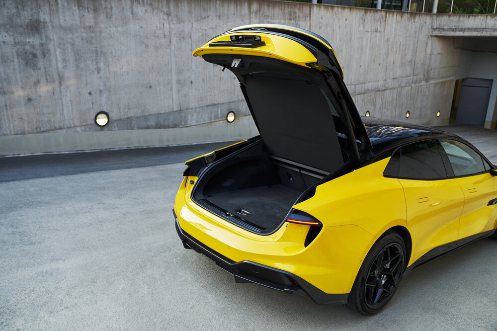 Lotus_Emeya_Exterior_Boot_020724.jpg