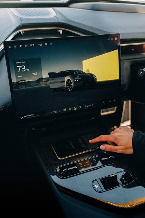 MOS05237.jpg